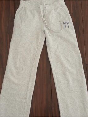 Hollister Sweatpants. (Size XXS).